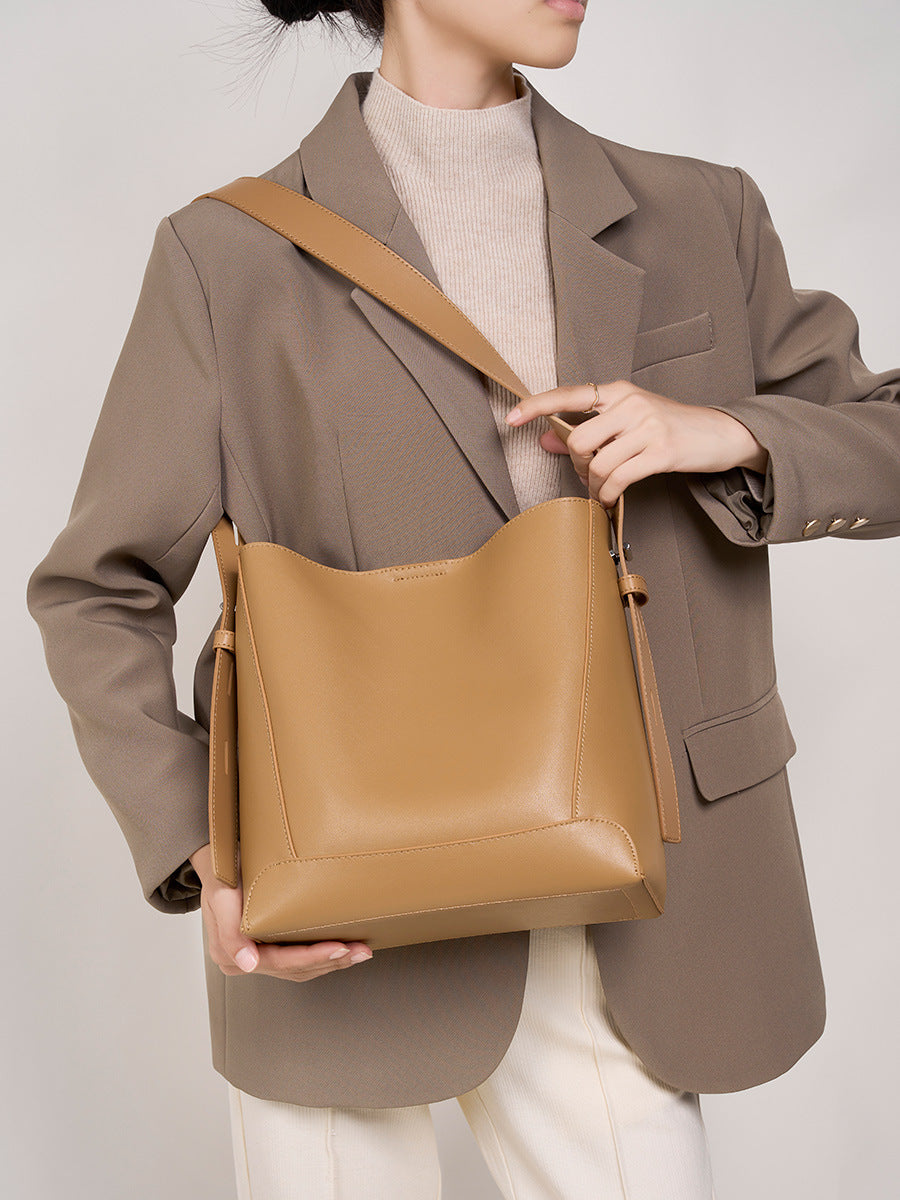 High-End Design Women's Bag 100% Genuine Leather Single Shoulder or Crossbody Bag Virginia