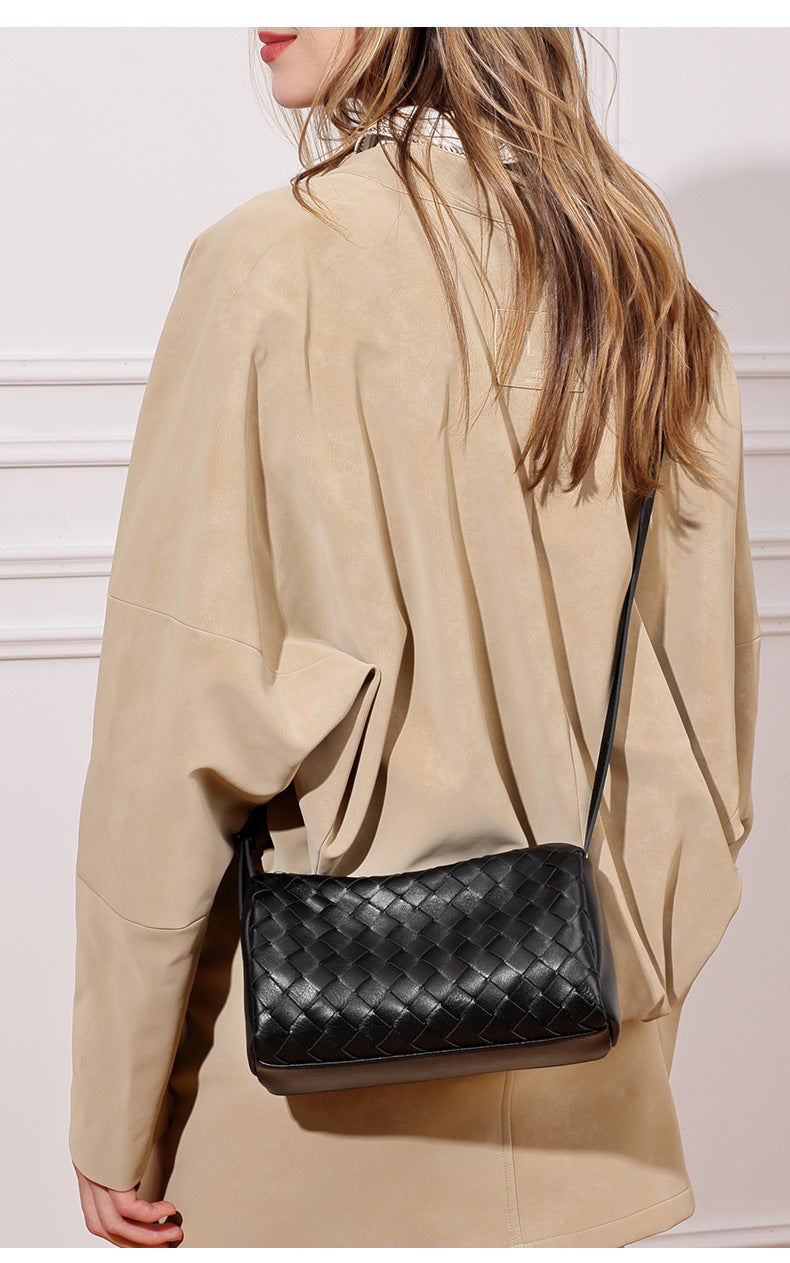 High-End Design Women's 100% Genuine Leather Single Shoulder or Crossbody Handmade Woven Bag Samoa