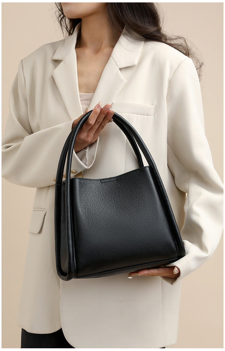 High-End Design Women's Bag 100% Genuine Leather Single Shoulder or Crossbody Bucket Bag Tennessee