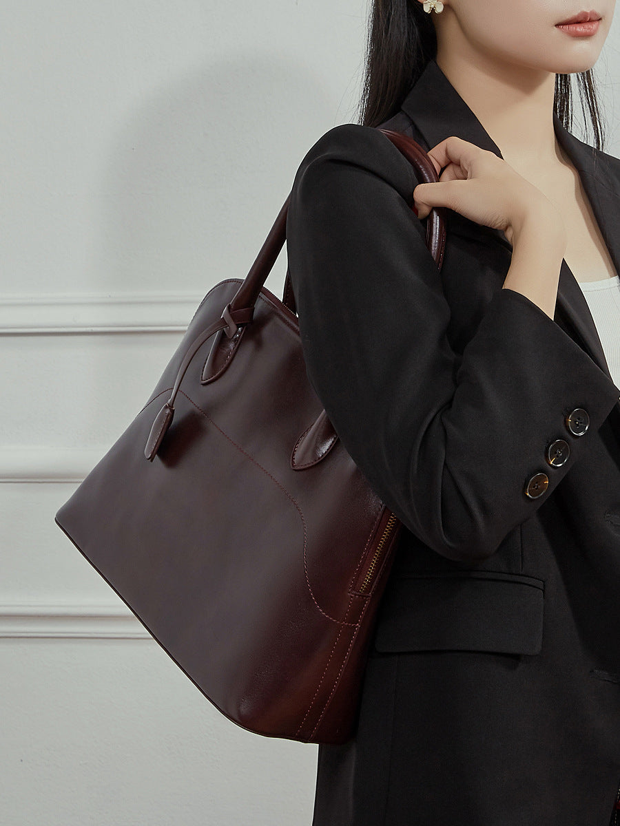 High-End Design Women's Bag 100% Genuine Leather Single Shoulder or Crossbody Bag Michigan