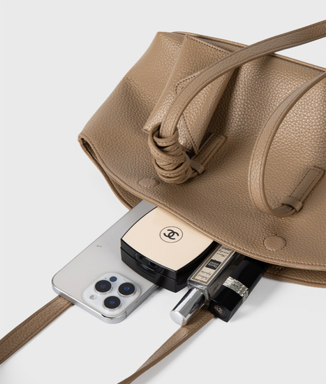 Designed Women's Vegan Leather Single Shoulder Bag Figaro
