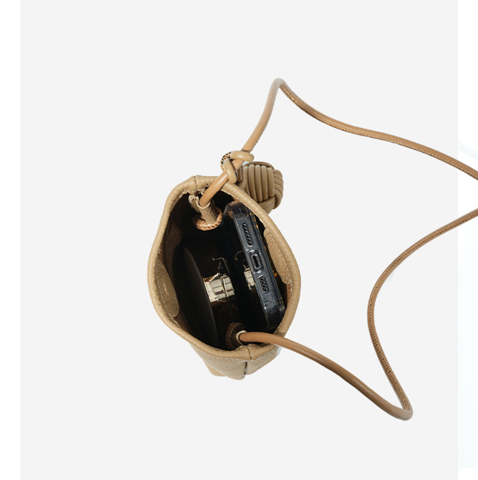 High-End Design Women's 100% Genuine Leather Small Single Shoulder or Crossbody Mobile Phone Bag Nice