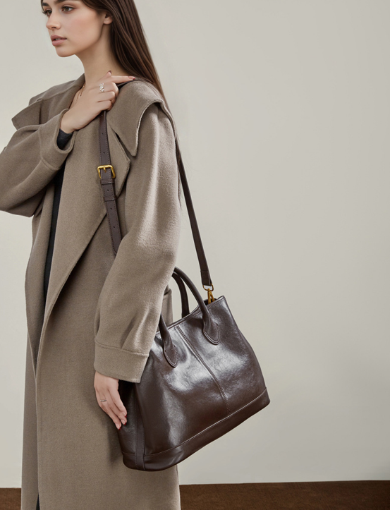 High-End Designed Women's Bag 100% Genuine Leather Single Shoulder or Crossbody Bag More