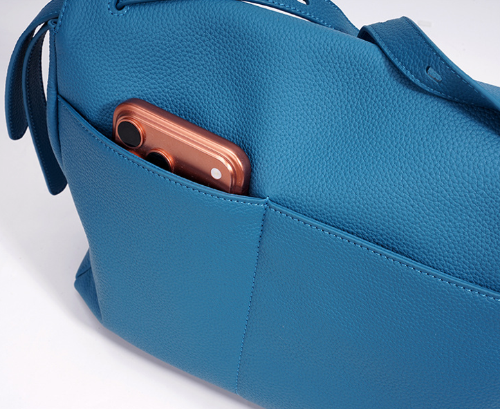 Designed Women's 100% Genuine Leather Single Shoulder or Crossbody Bag Catania