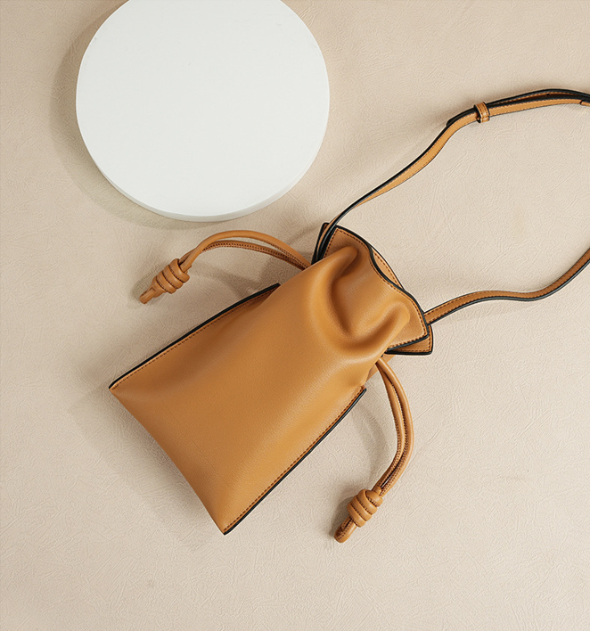 High-End Design Women's 100% Genuine Leather Small Single Shoulder or Crossbody Flat Bag Sorento