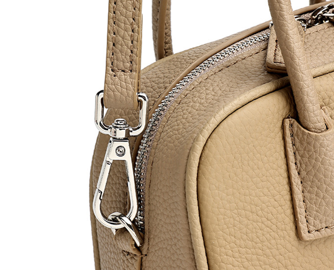 Designed Women's Bag 100% Genuine Leather Single Shoulder or Crossbody Bag Petra