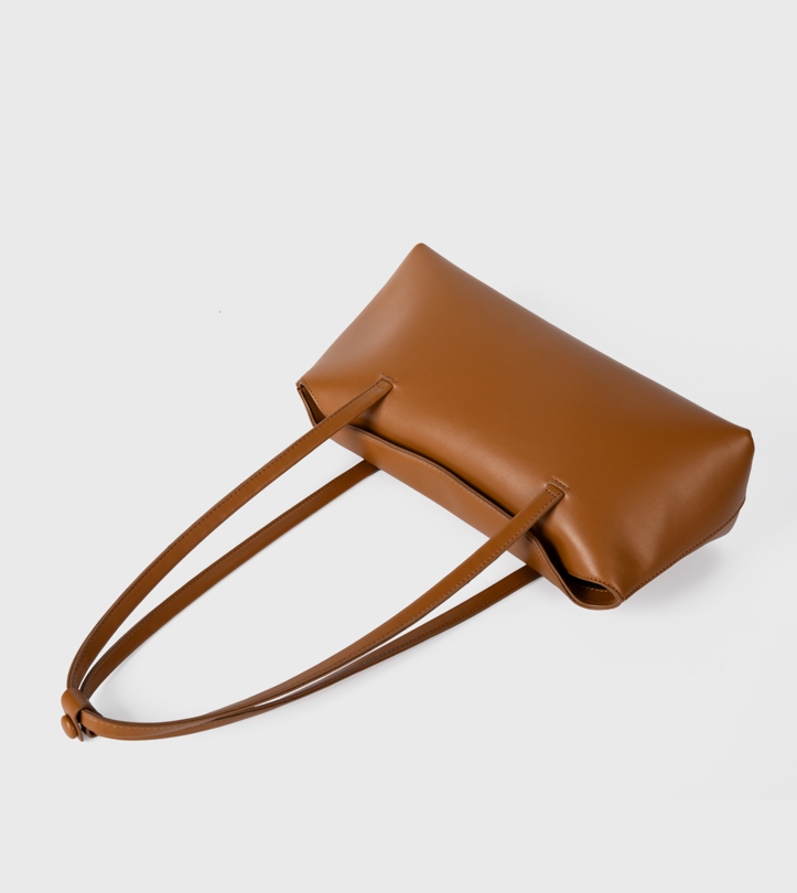Designed Women's Vegan Leather Single Shoulder Bag Calvi