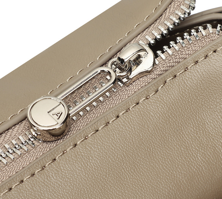 Designed Women's 100% Genuine Leather Single Shoulder or Crossbody Bag North Dakota