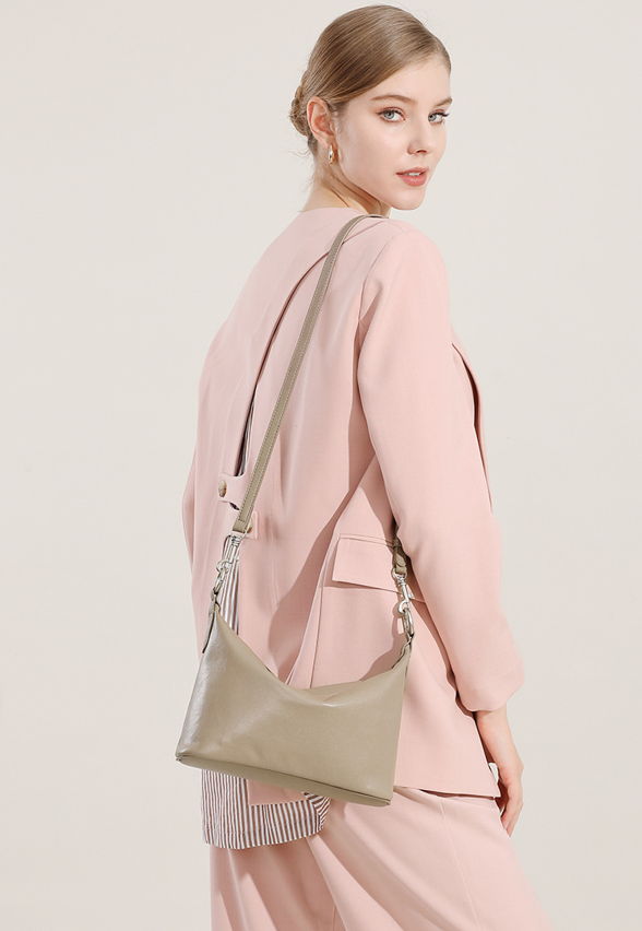 Designed Women's Bag 100% Genuine Leather Single Shoulder or Crossbody Bag Jaca