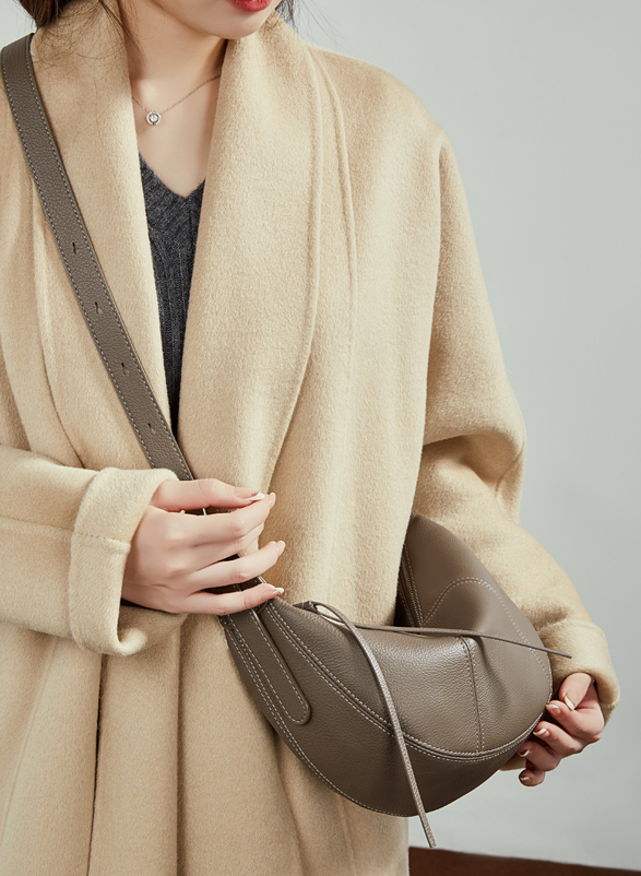 High-End Design Women's 100% Genuine Leather Single Shoulder and Crossbody Dumpling Bag Azur