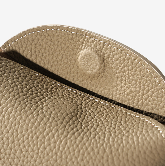 High-End Design Women's 100% Genuine Leather Small Single Shoulder or Crossbody Flat Bag Bosa
