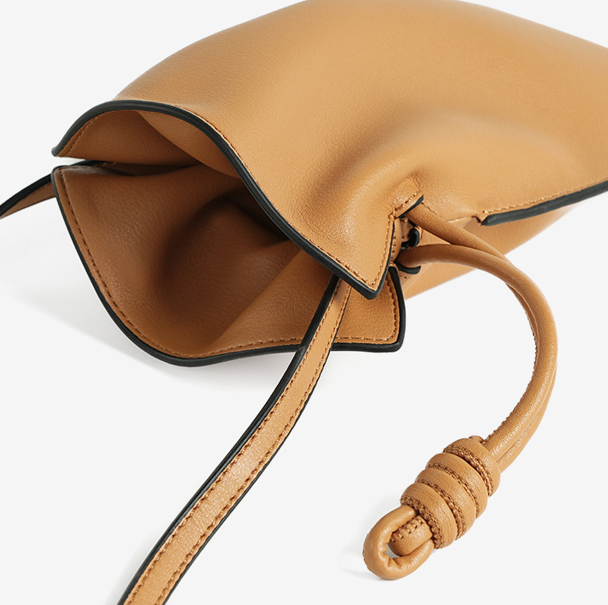 High-End Design Women's 100% Genuine Leather Small Single Shoulder or Crossbody Flat Bag Sorento