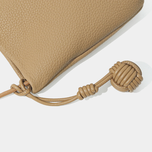 High-End Design Women's 100% Genuine Leather Small Single Shoulder or Crossbody Mobile Phone Bag Nice