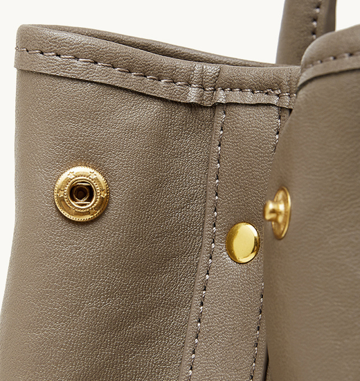 High-End Designed Women's Bag 100% Genuine Leather Single Shoulder or Crossbody Bag More