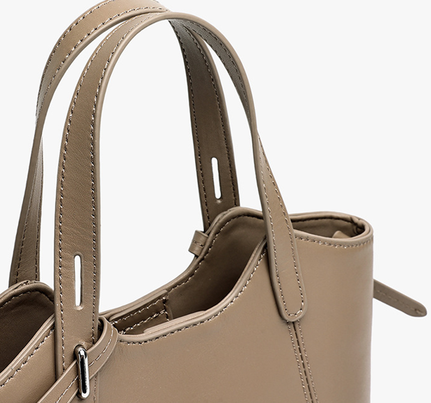 Designed Women's Bag 100% Genuine Leather Single Shoulder or Crossbody Bag Real