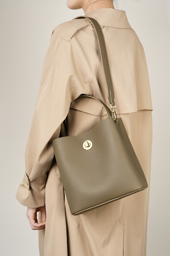 Designed Women's 100% Genuine Leather Single or Cross Shoulder Bag Carla