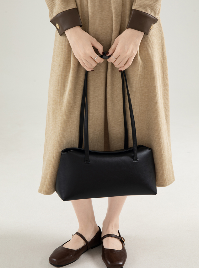 Designed Women's Vegan Leather Single Shoulder Bag Calvi
