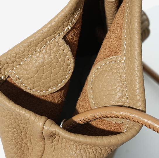 High-End Design Women's 100% Genuine Leather Small Single Shoulder or Crossbody Mobile Phone Bag Nice