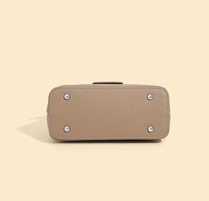 Designed Women's 100% Genuine Leather Single Shoulder or Crossbody Bag Nou