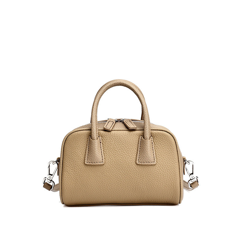 Designed Women's Bag 100% Genuine Leather Single Shoulder or Crossbody Bag Petra