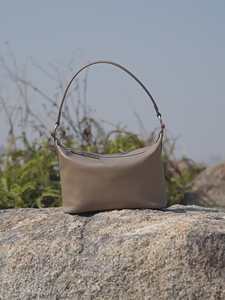 Designed Women's Bag 100% Genuine Leather Single Shoulder or Crossbody Bag Jaca