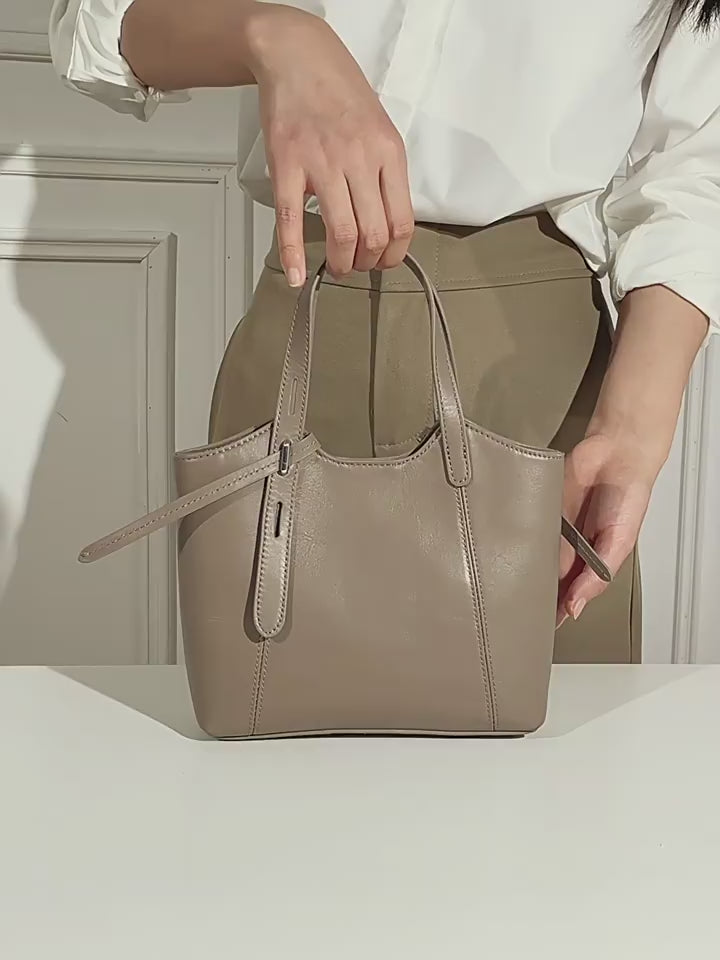 Designed Women's Bag 100% Genuine Leather Single Shoulder or Crossbody Bag Real