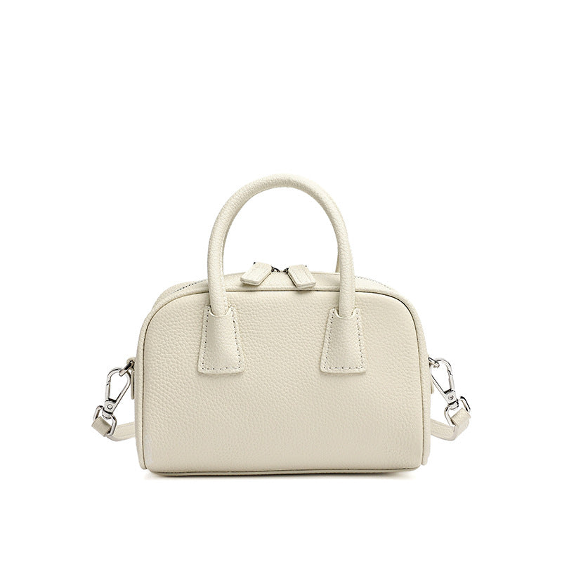Designed Women's Bag 100% Genuine Leather Single Shoulder or Crossbody Bag Petra